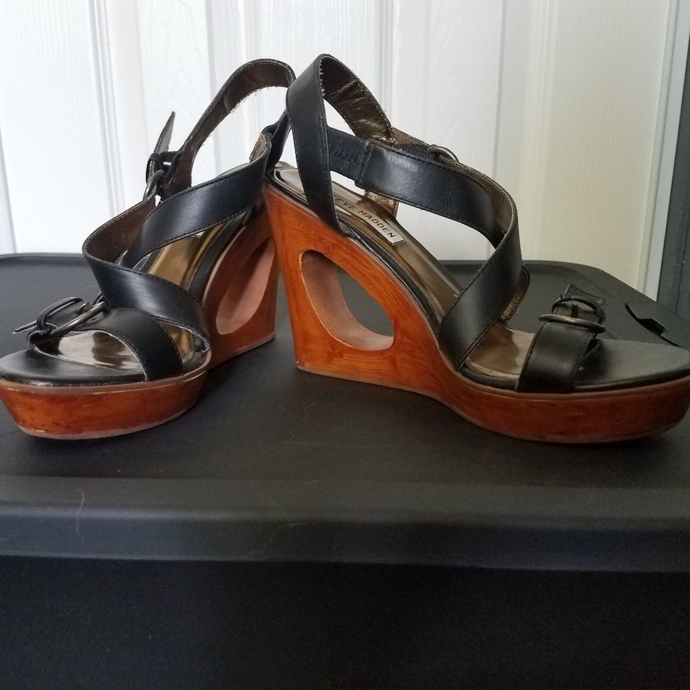Steve Madden cut out platforms